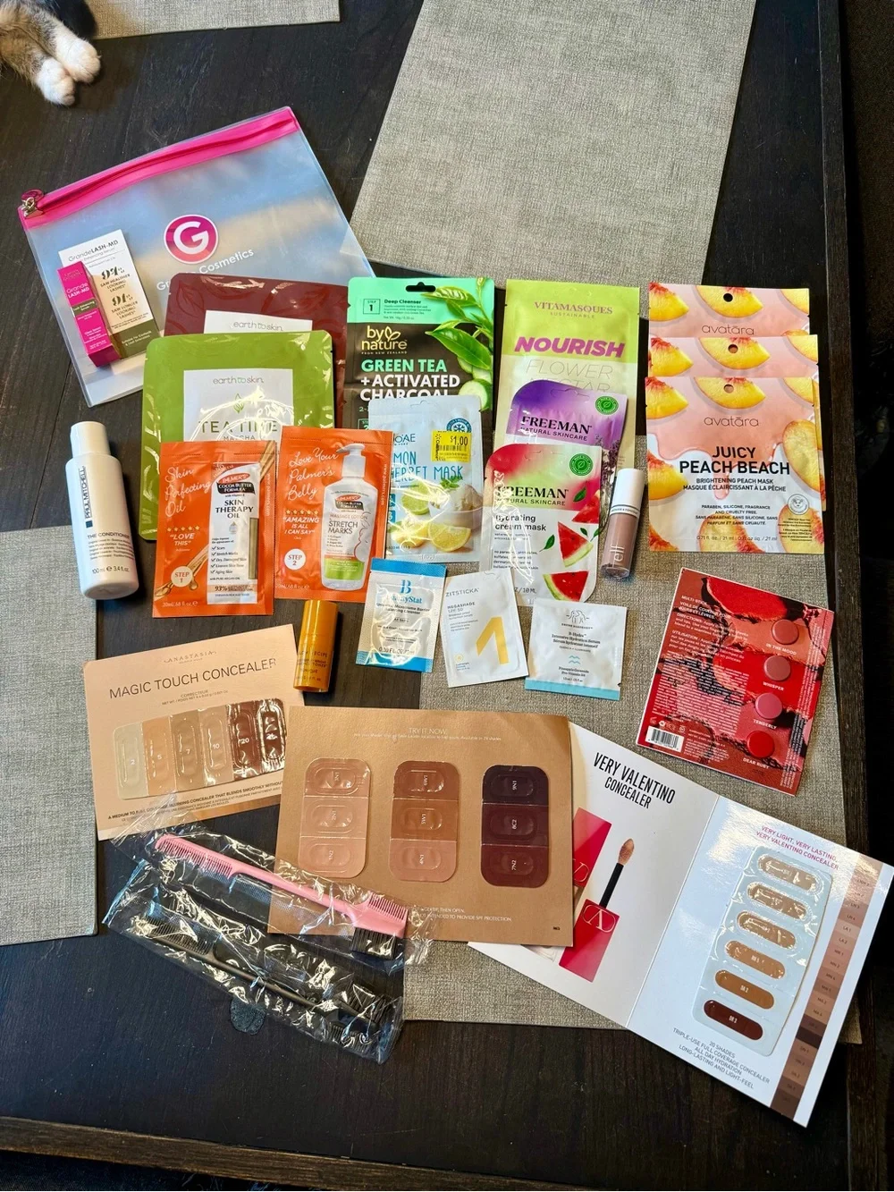 Assorted Women's Skincare & Make up Samples Lot